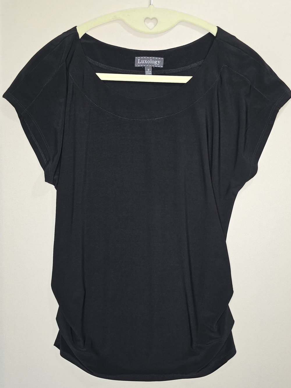 Luxology Black Top Scoop Neck Short Sleeve Cinched Sides Sz S